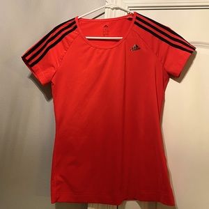 Adidas climalite shirt size small